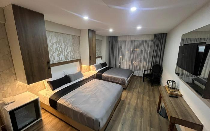 SIS HOTEL