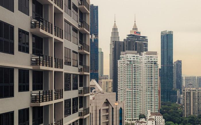 A Tranquil Retreat, Embracing Breeze of Nature