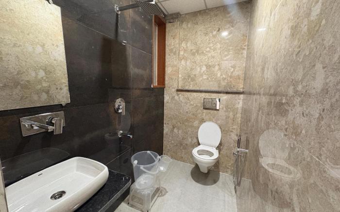 Hotel Yashika Grand Inn