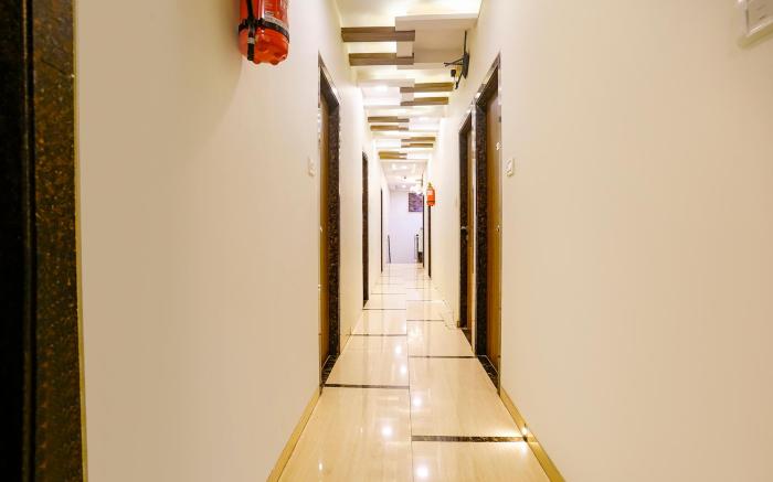 FabHotel Amfahh Inn - Nr-Kokilaben Hospital