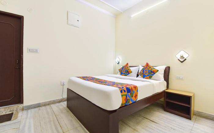 FabHotel Silver Stay 04