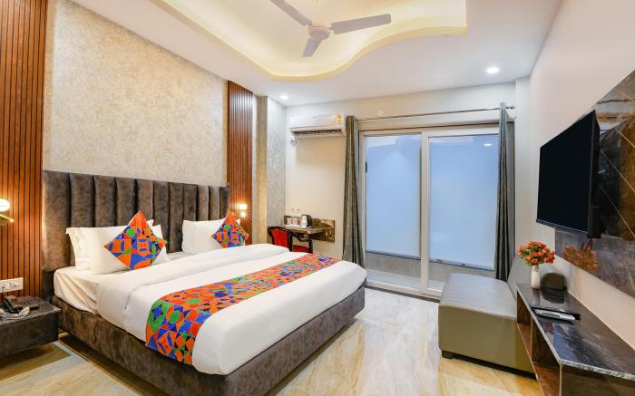 FabHotel Comfort N Stay - Huda City Centre Metro