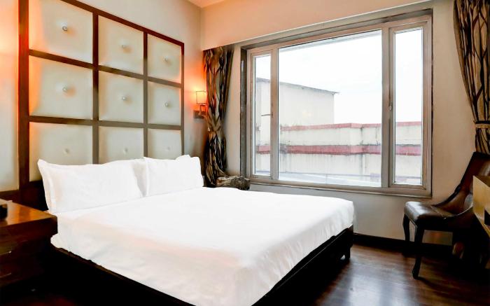 Townhouse Oak Ahmedabad Junction