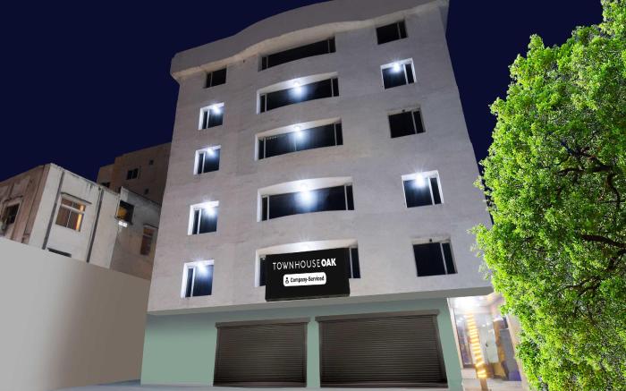 Townhouse Oak Red Hills Lakdikapul