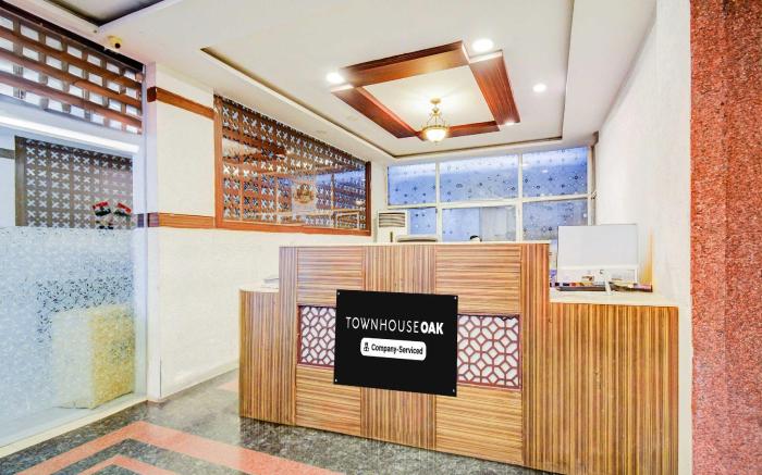 Townhouse Oak Red Hills Lakdikapul
