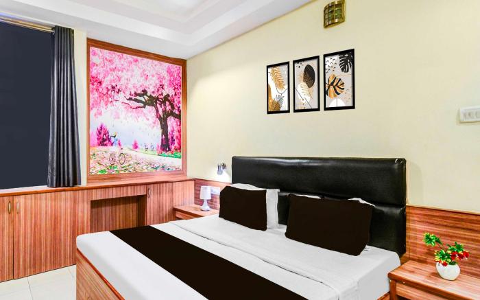 Townhouse Oak Red Hills Lakdikapul