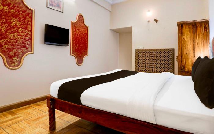 Hotel O Rai Ka Bagh Near Railway Station