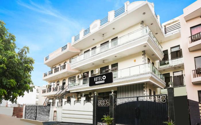 Hotel O Sector 45 Near Huda Metro Station