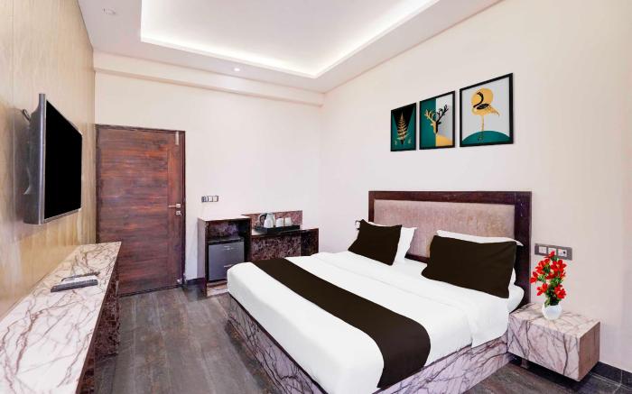 Hotel O Sector 108 Noida