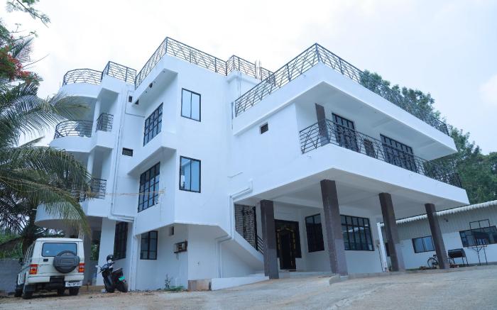 Sri Ram's Residency-Nature Crest Yelagiri