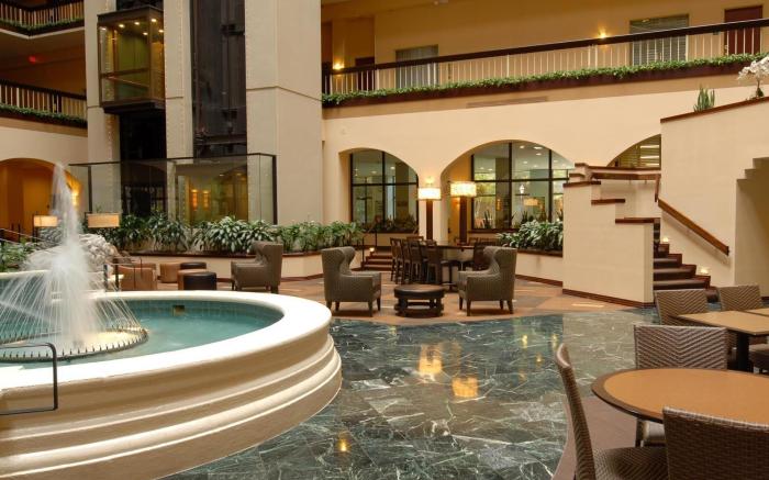 Embassy Suites by Hilton Dallas Love Field