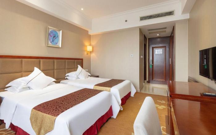 Chengdu Civil Aviation Dragon Hotel