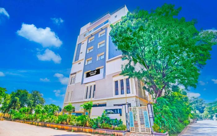 Hotel O Grand Governorpet