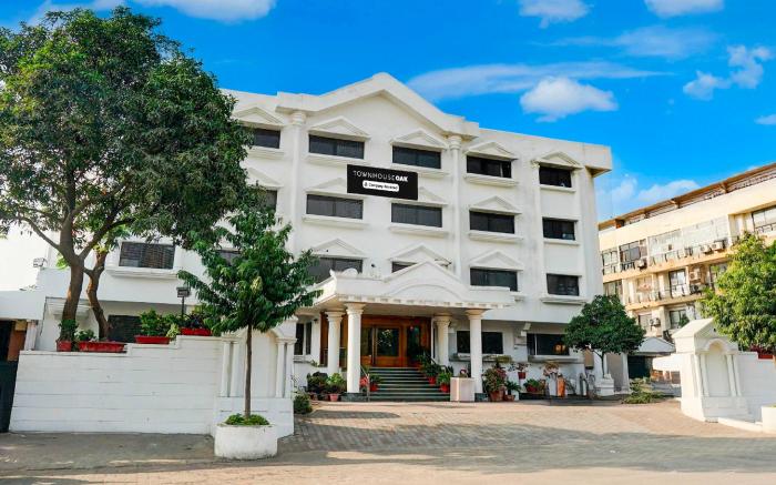 Townhouse Oak Subhas Nagar