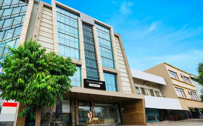 Townhouse Oak Kota Airport