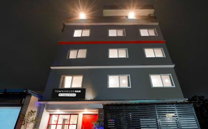 Townhouse Oak Gomti Nagar Healthcity Vistaar
