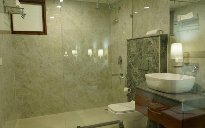 Hotel Le-Crown