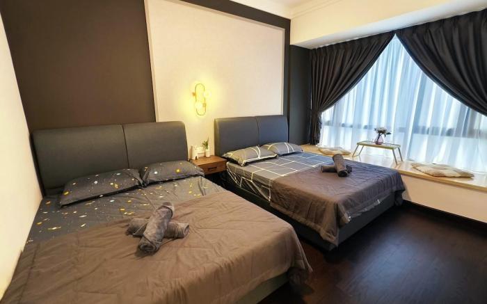 R&F Sea View 2BR Midnight Luxry Design 6 Pax