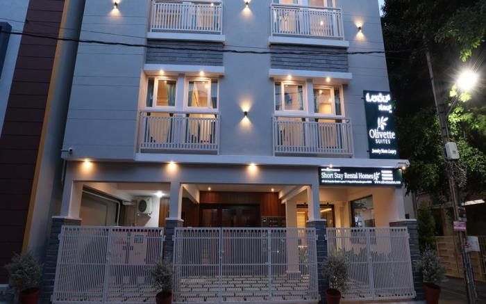 Olivette Suites