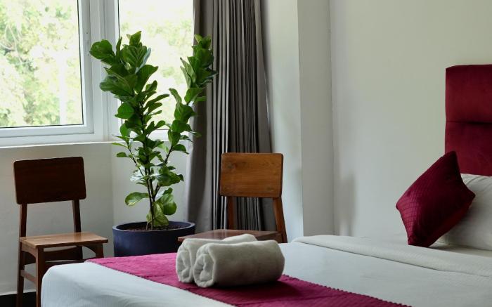 HERITAGE SUITES