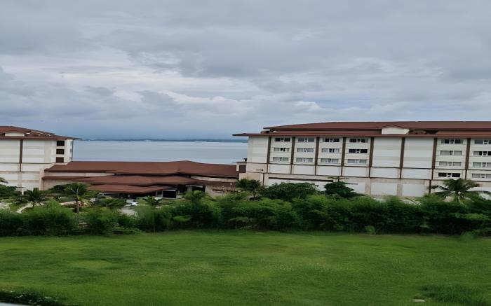 Spacious Studio unit with Balcony and Seaview