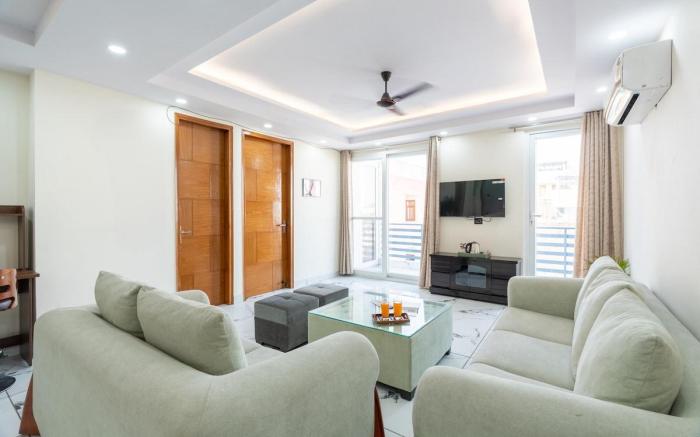 Homlee-Classic 4BHK Flat Central DEL-Lift-Parking