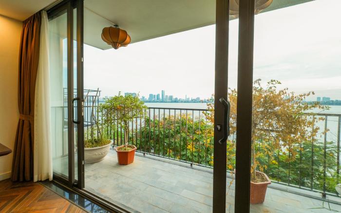 NINE HOUSING West Lake 136 Vu Mien