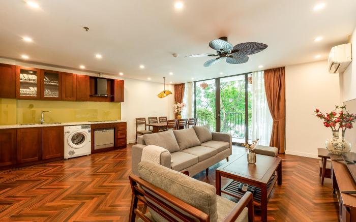 NINE HOUSING West Lake 136 Vu Mien