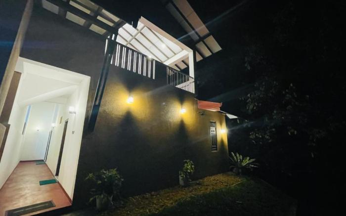 River's Edge Resort Sinharaja