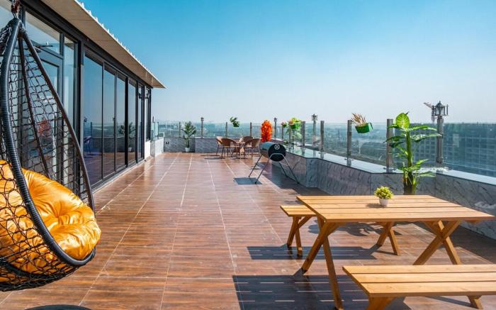 Terrace Apartment for 9 | Near Airport & Metro