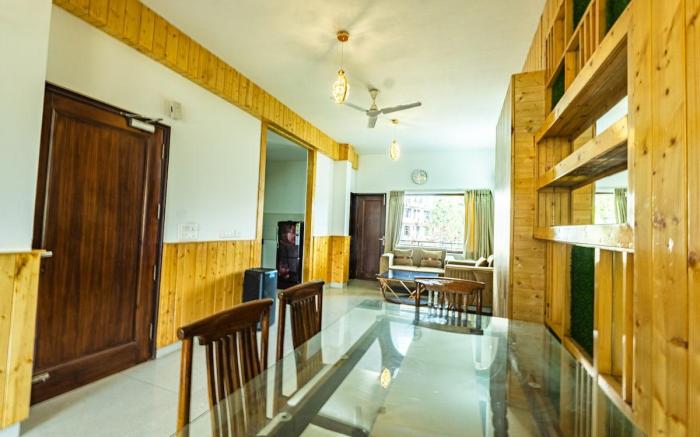 Loft Hills 4BHK Apartment by Homeyhuts|Kasauli-FF