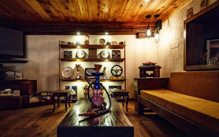 Old World Orchard Retreat|4BR Kotkhai by Homeyhuts