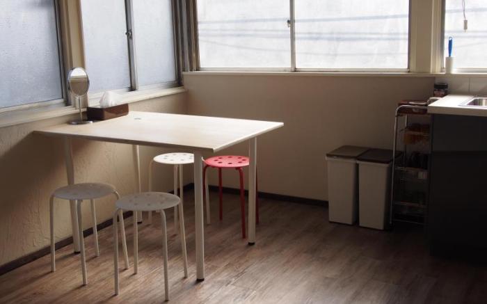 328 Hostel and Lounge