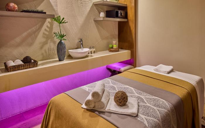 Poolside Escape Near Boracay’s Iconic Keyhole