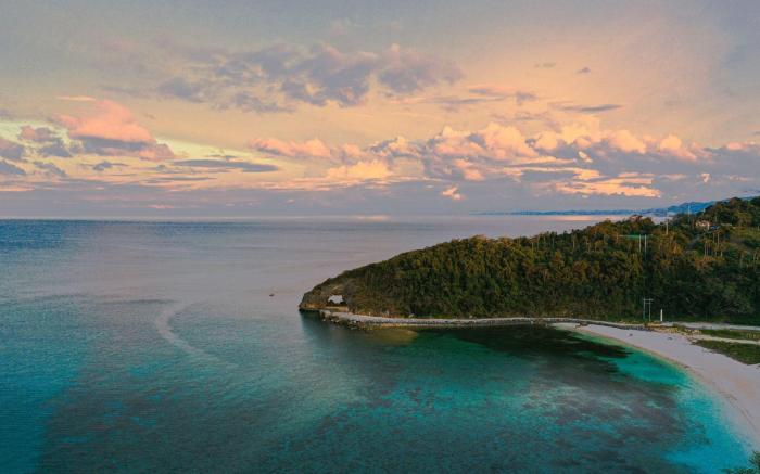 Stay Near Private Beach in Boracay