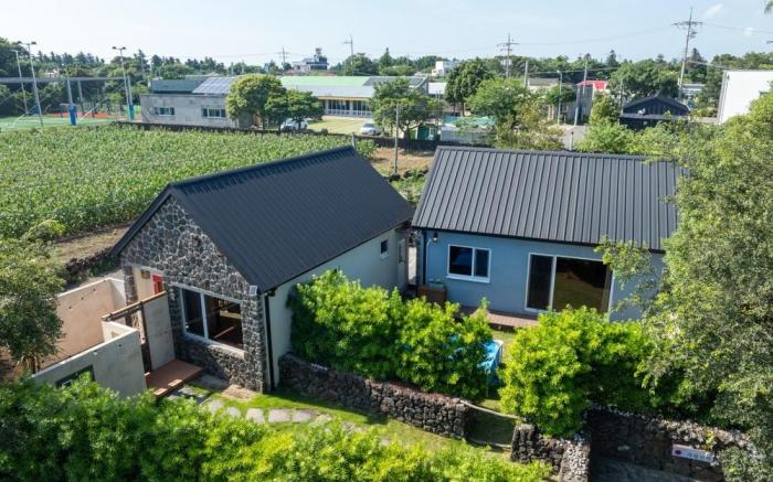 Gwarangpelong Minbak Jeju Couple Family Private House