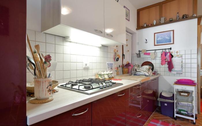 Kind, small love nest Izola Slovenia