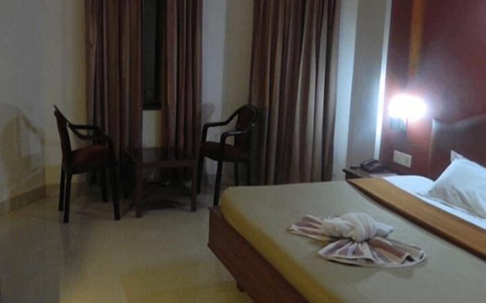 Hotel Rockbay - Near Sea Beach and Temple