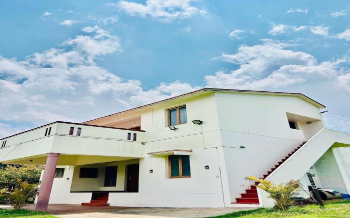 Caron Niron Two Bedroom Villa