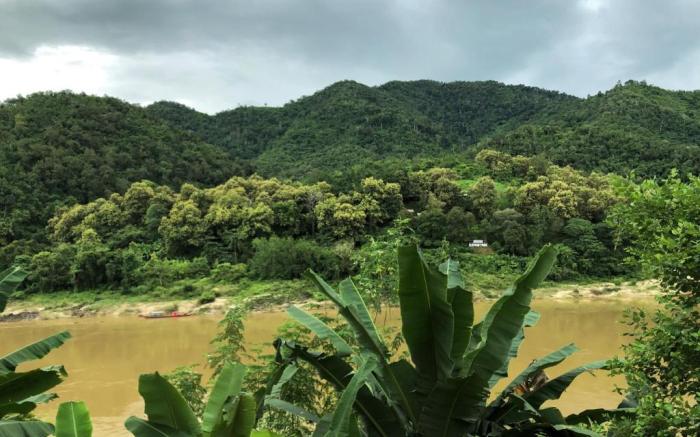 Mekong cruise, between Houay Xay to Luang Prabang