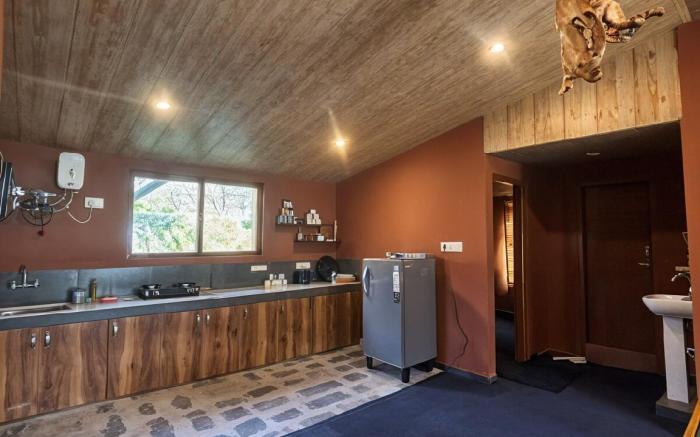 Naggar Studio- 3BHK Homestay by Homeyhuts