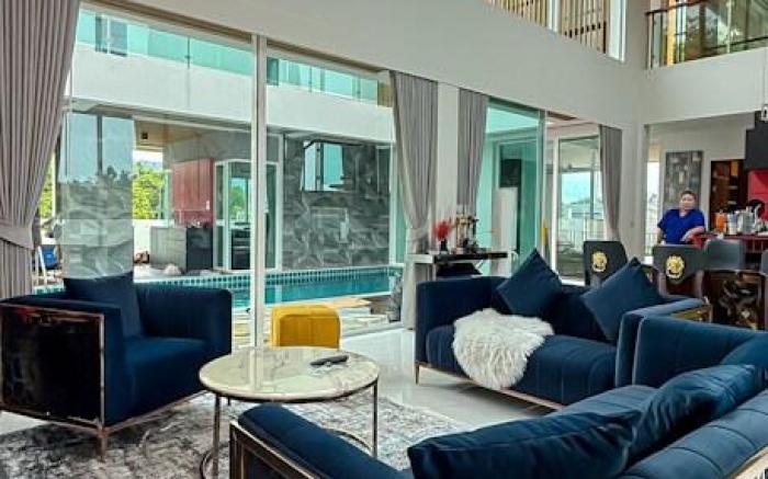 De Flourishing Hill Escape 