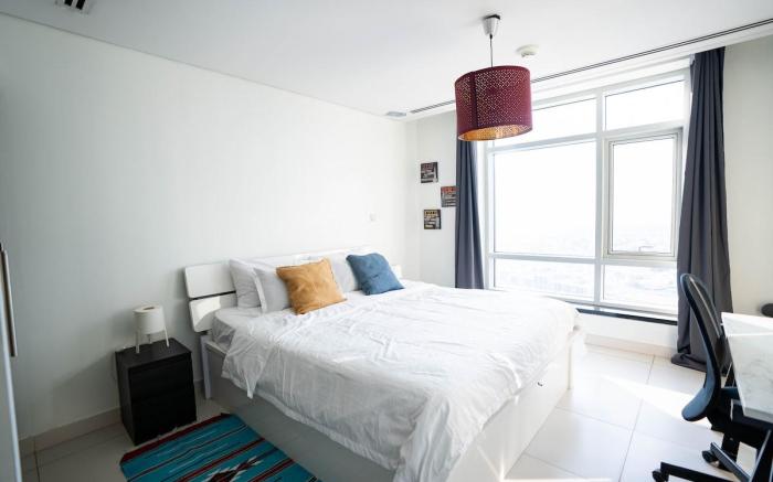 The Lofts West–5mins.walk to BurjKhalifa/DubaiMall