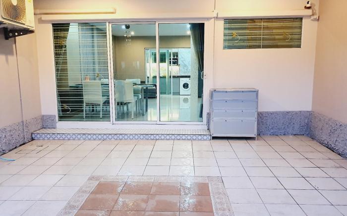 Comfy Townhome 5min walk to 7-11