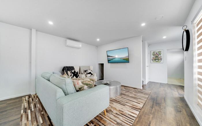 Stylish 3BR Retreat Near Auckland Airport