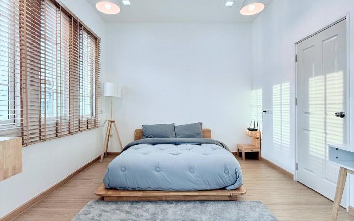 Minimalist Townhome Stay