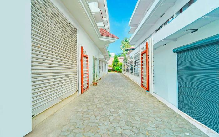 Collection O SRM Road Kochi