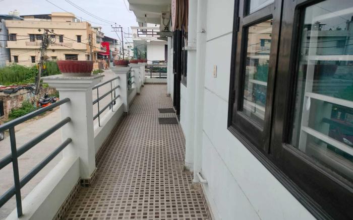 Hotel O Dehradun Central Railway Junction Formerly Bhagwan Guest House
