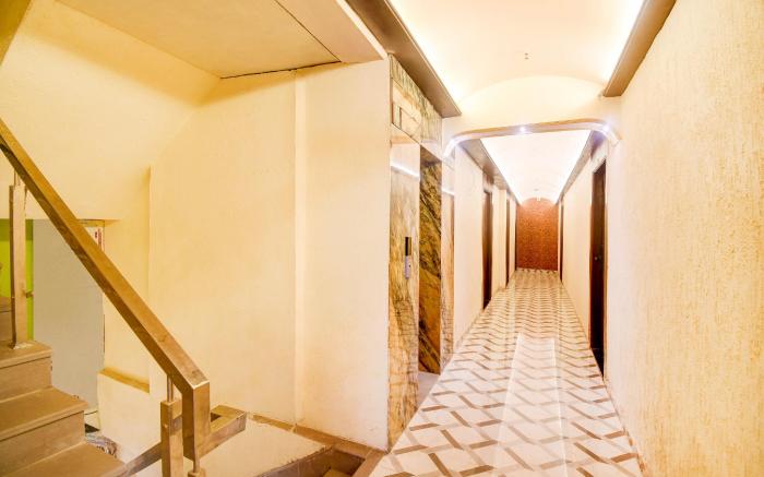 Super Townhouse Varanasi Railway Junction