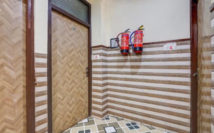 Hotel O Shree Lodge Near New Delhi Railway Station, Paharganj
